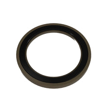John Deere RE50995: Internal Oil Seal