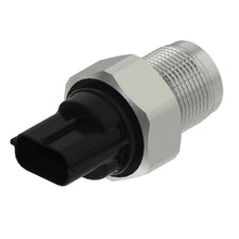 John Deere RE520930: Fuel Injection Rail Pressure Sensor