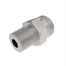 John Deere RE532539: Straight Fitting