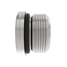 John Deere RE539116: Plug Fitting