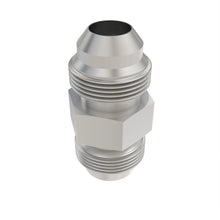 John Deere RE542003: 37 Degree Union Fitting