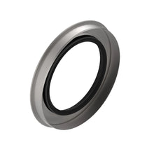John Deere RE597090: Internal Oil Seal