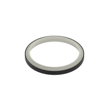 John Deere T63898: Internal Oil Seal