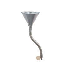 John Deere TY15061: Funnel Metal W Flex. Spout