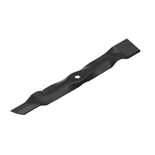 John Deere UC21583: Mower Deck Blade, Cut Length 134 mm (5.2 inch)