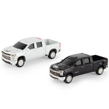 1/64 2020 Chevy Silverado 2500HD Collect N Play