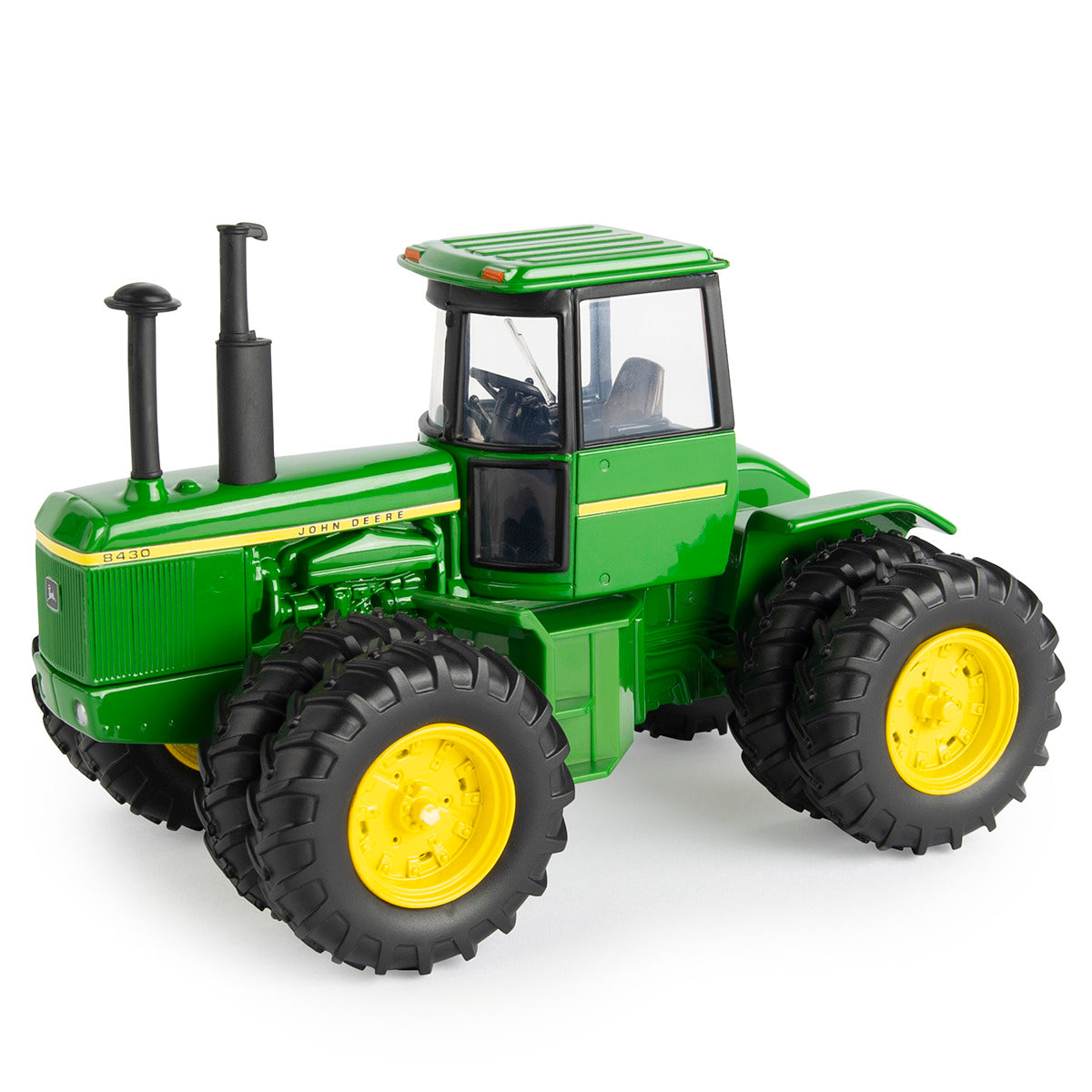 1/32 8430 4WD Tractor with Duals