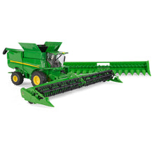 1/32 S780 Combine